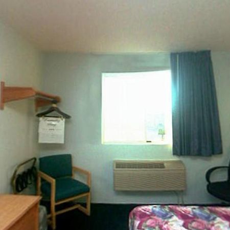 Econo Lodge West Lafayette Exteriör bild