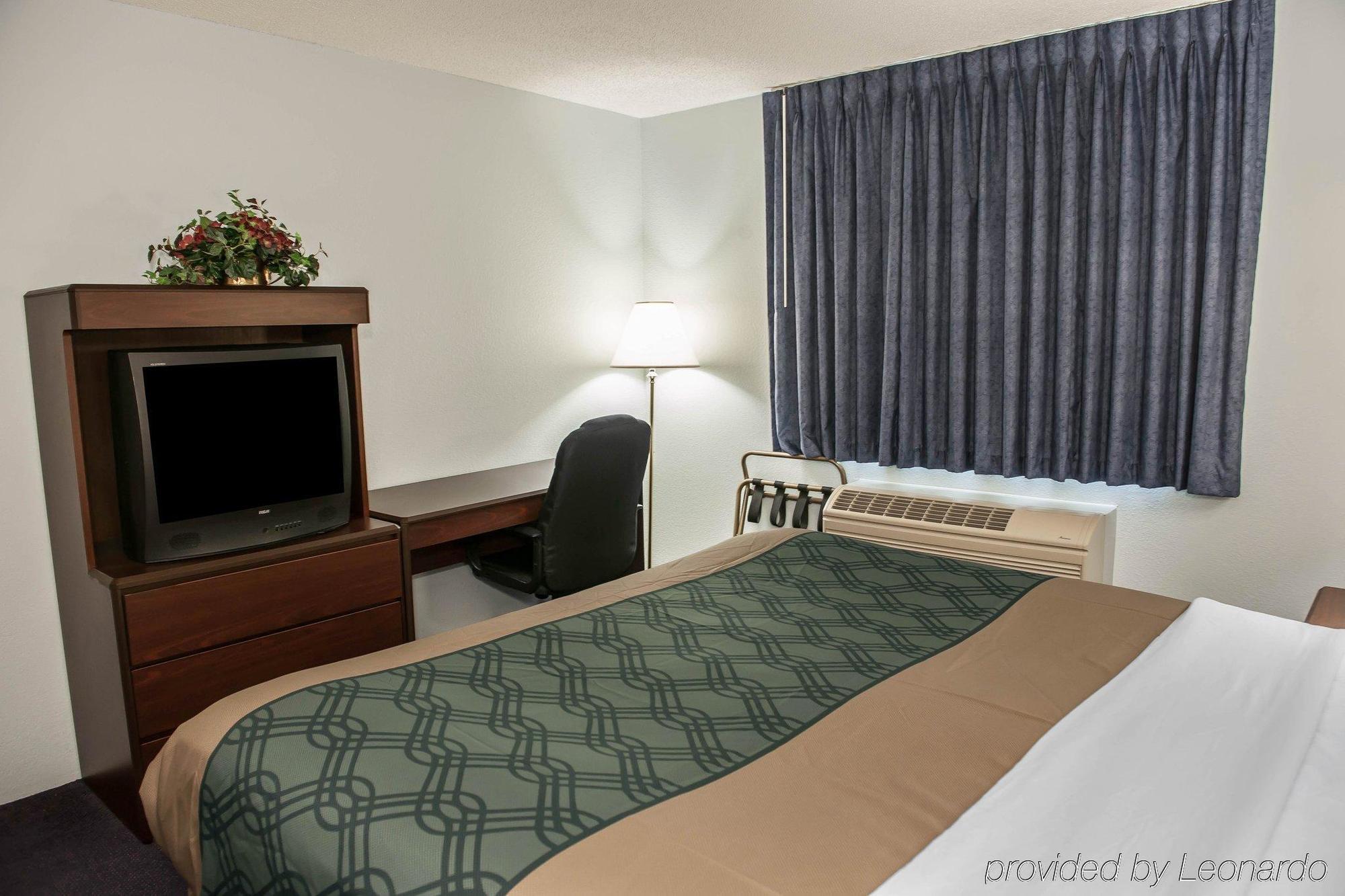 Econo Lodge West Lafayette Exteriör bild