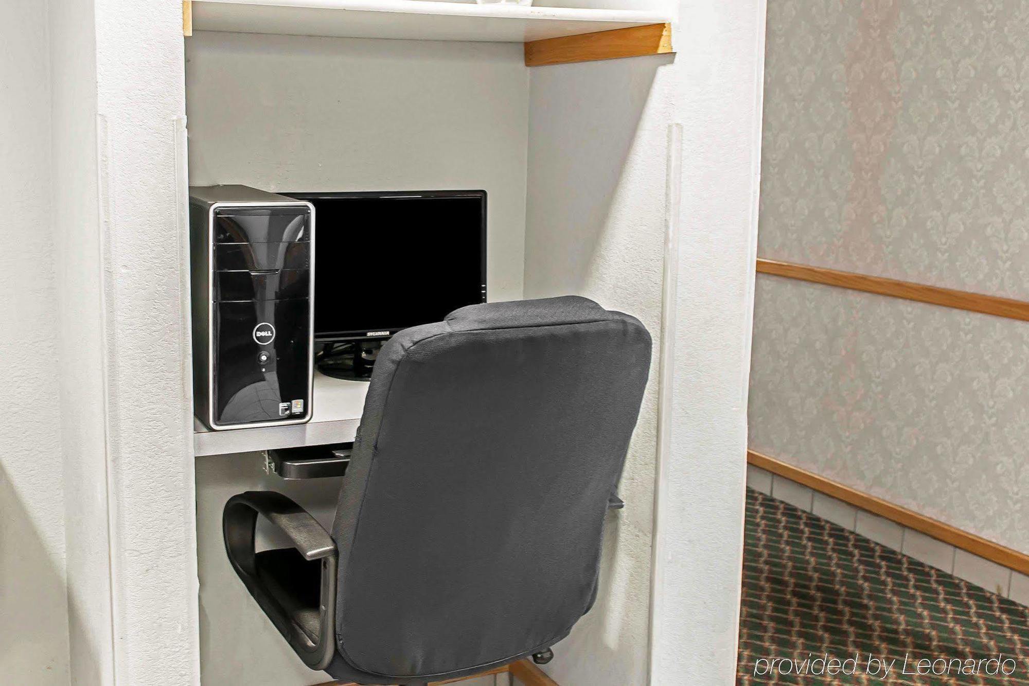 Econo Lodge West Lafayette Exteriör bild