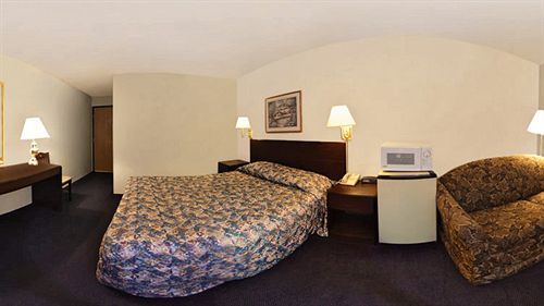 Econo Lodge West Lafayette Exteriör bild